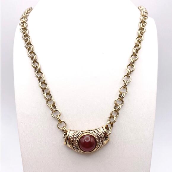 Roman Signed Vintage Pendant With Carnelian Stone and Long Gold Tone Necklace - Picture 3 of 6